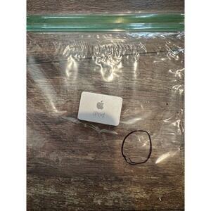 Apple iPod Shuffle 2nd Gen Silver MP3 Player Clip On untested